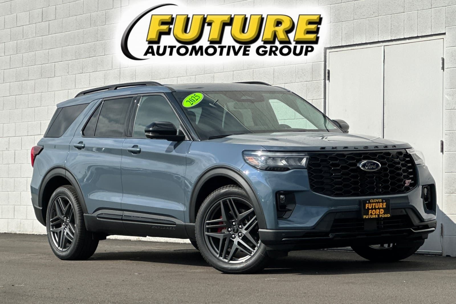 2025 Ford Explorer ST