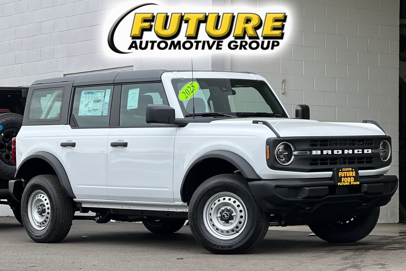 2025 Ford Bronco Base