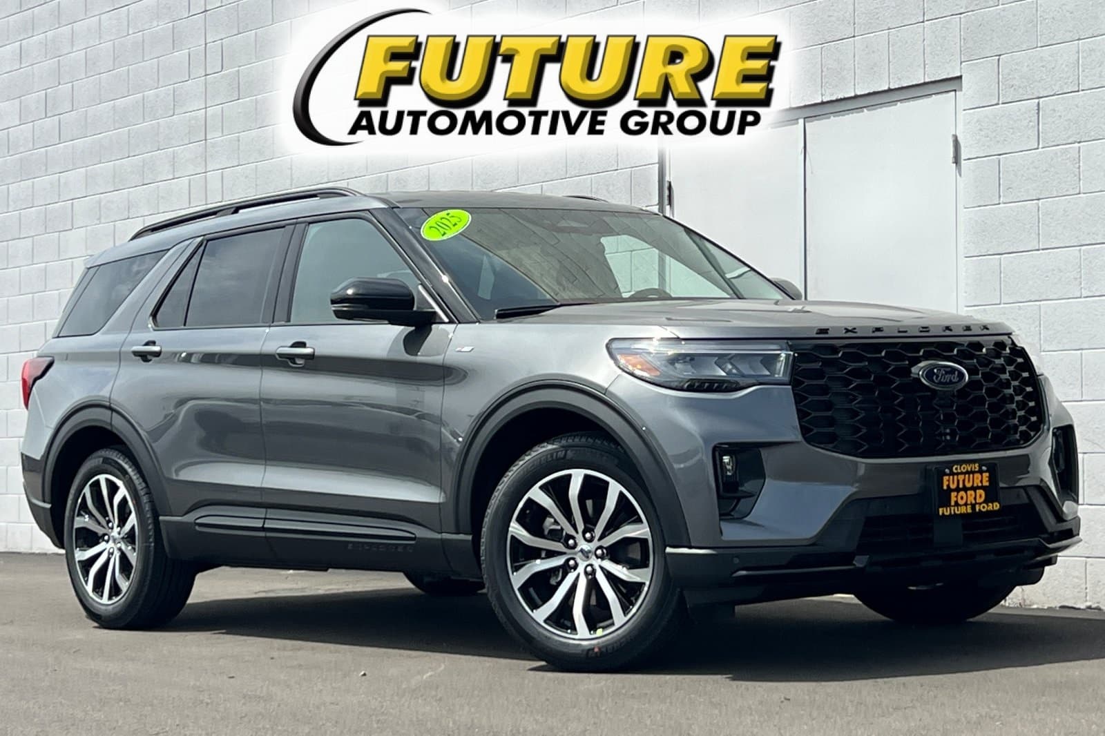 2025 Ford Explorer ST-Line