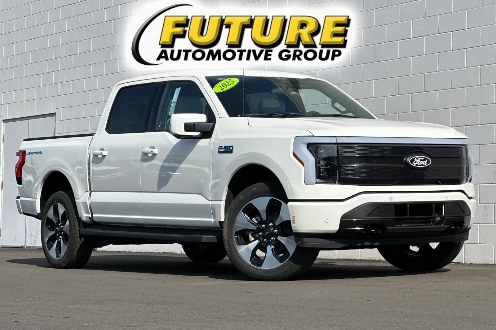 2025 Ford F-150 Lightning Platinum