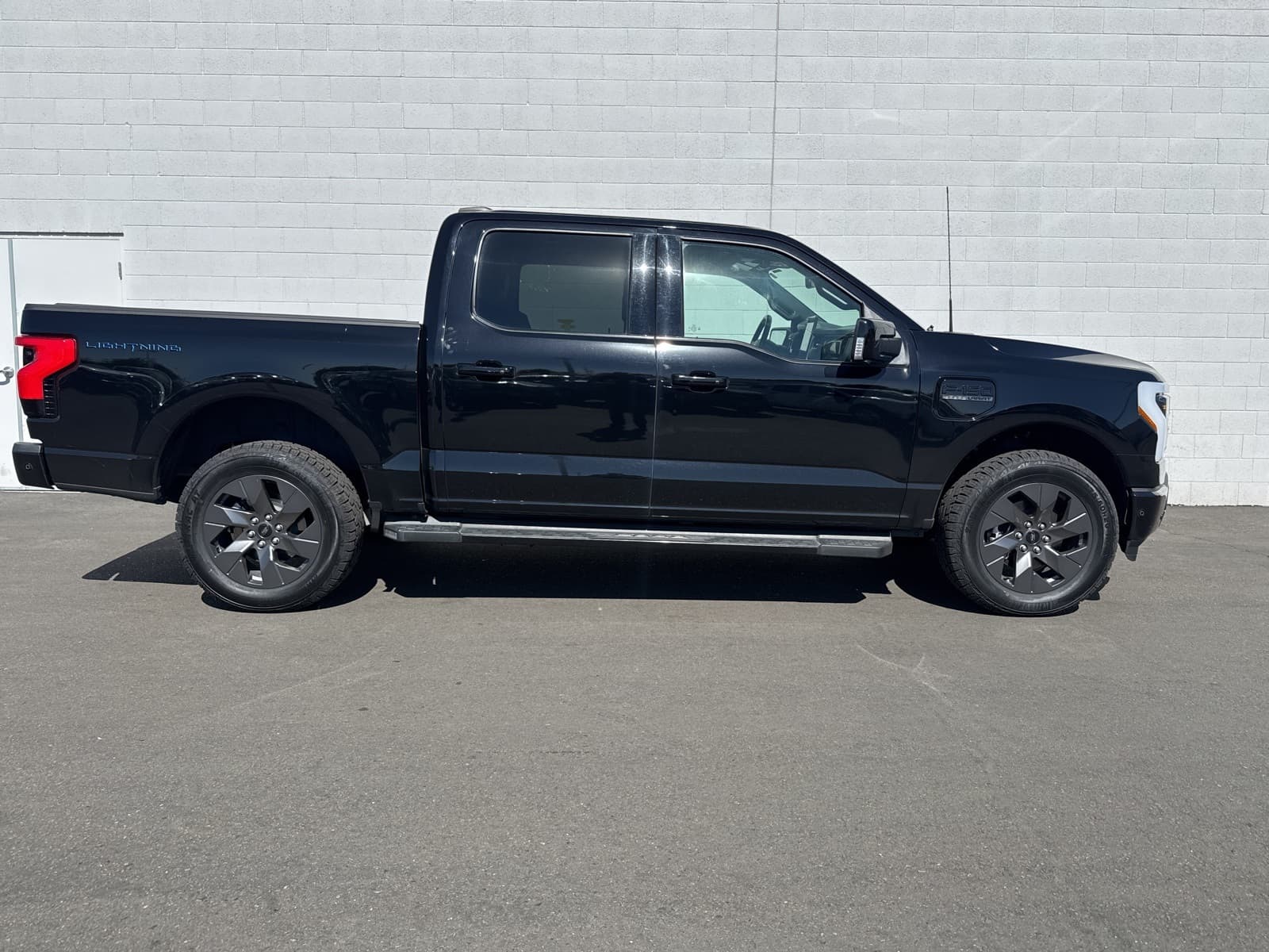 2022 Ford F-150 Lightning Lariat