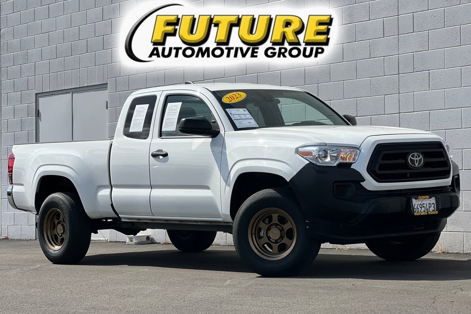 2023 Toyota Tacoma SR